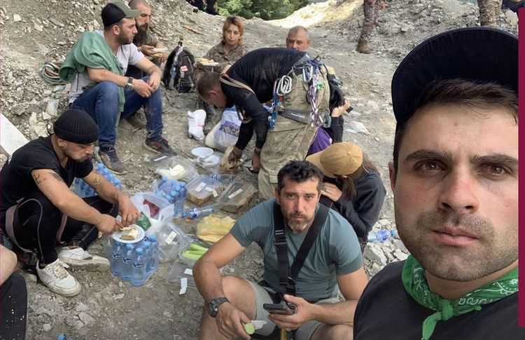 ,,გვხვდებოდნენ გამწარებული რაჭველები, ყველა გვპატრონობდა, მოჰქონდათ წყალი თუ საკვები" - კოტე მელნიჩუკი