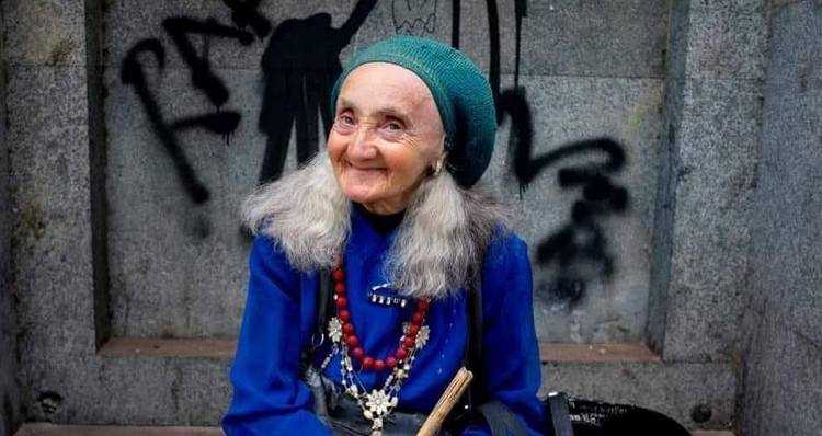 შაშიანელი ზოია გარდაიცვალა - „როგორ უხდებოდი თბილისის ქუჩებს, ძალიან დააკლდები ქალაქს“