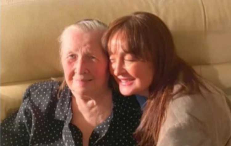 „ჩემი ლამაზი დედიკო გამიფრინდა…  დამტოვეს მარტო...“ - რას უყვებოდა დალი ჩიტალაძე „სარკეს“ დედაზე